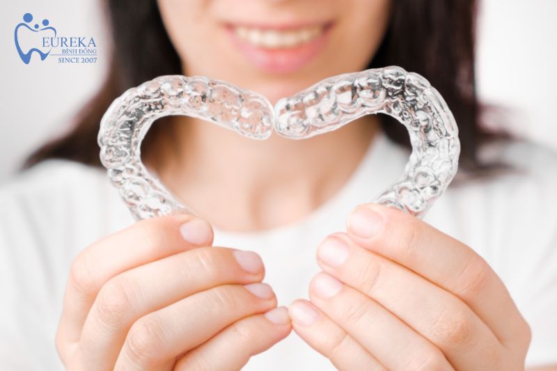 Lợi ích của niềng răng trong suốt cho người lớn