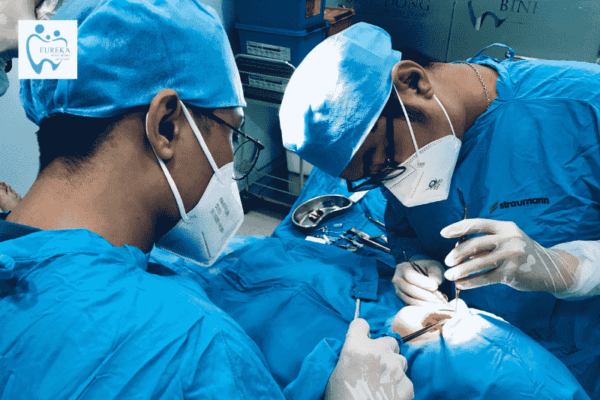 Điều trị sâu răng ngay tại Nha khoa Eureak Bình Đông 